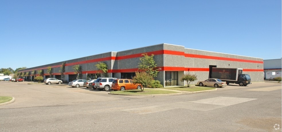 More Photos Of 174 Collins St, Memphis Light Distribution For Lease