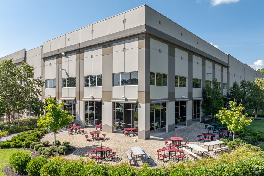 More Photos Of 4505 Derrick Industrial Pky, Atlanta Distribution For Lease