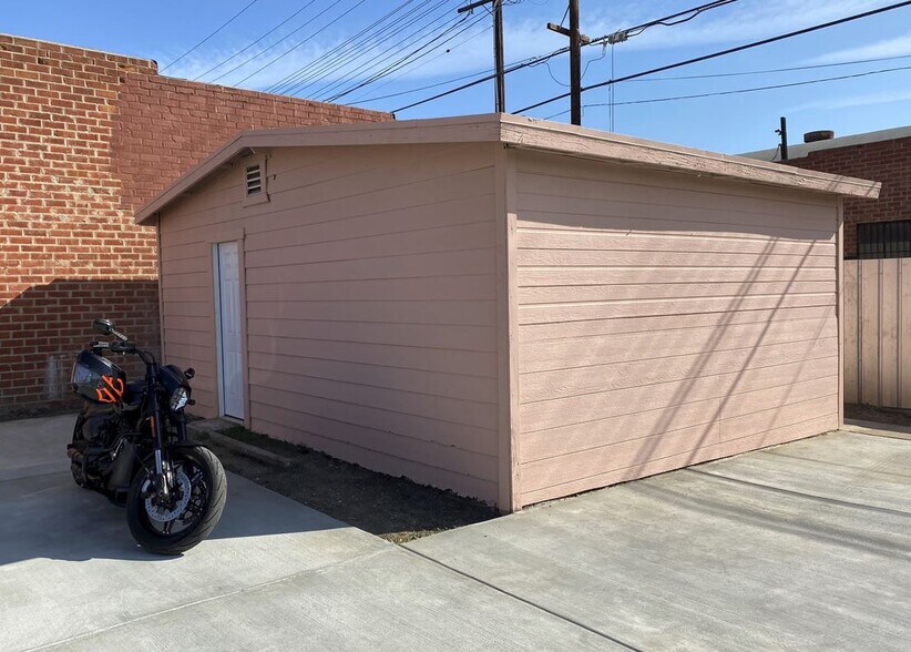 More Photos Of 5324-5326 Pacific Blvd, Huntington Park Manufacturing For Sale