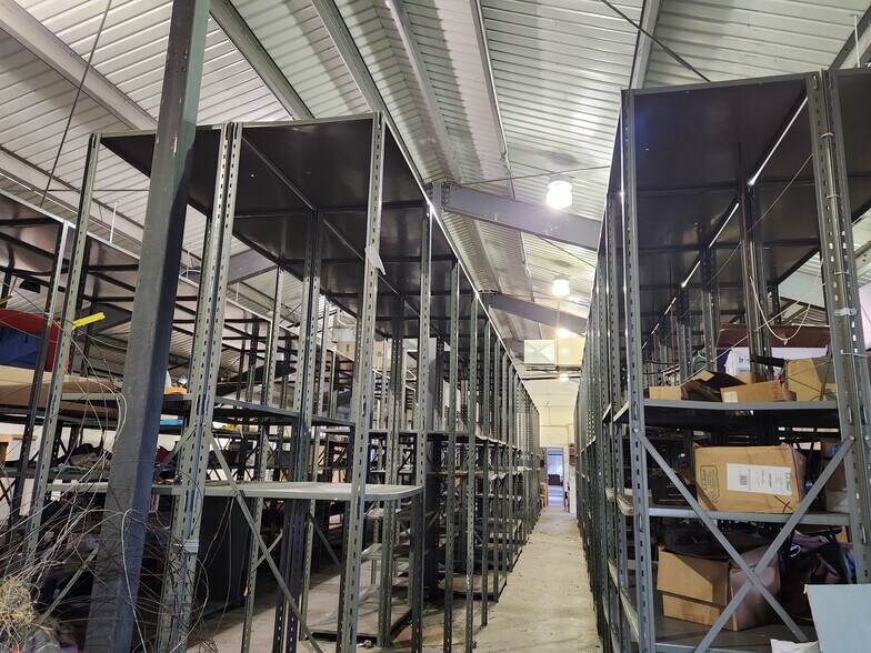 More Photos Of 303 Gunderman Rd, Spencer Manufacturing For Sale