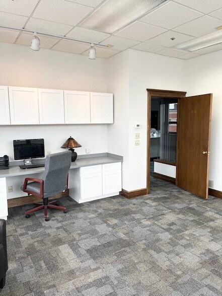 More Photos Of 205 Washington St, Burlington Office For Lease