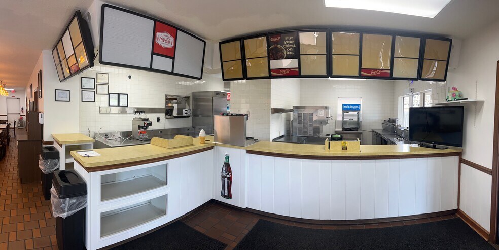 More Photos Of 1729 Jefferson Ave, Washington Freestanding For Sale