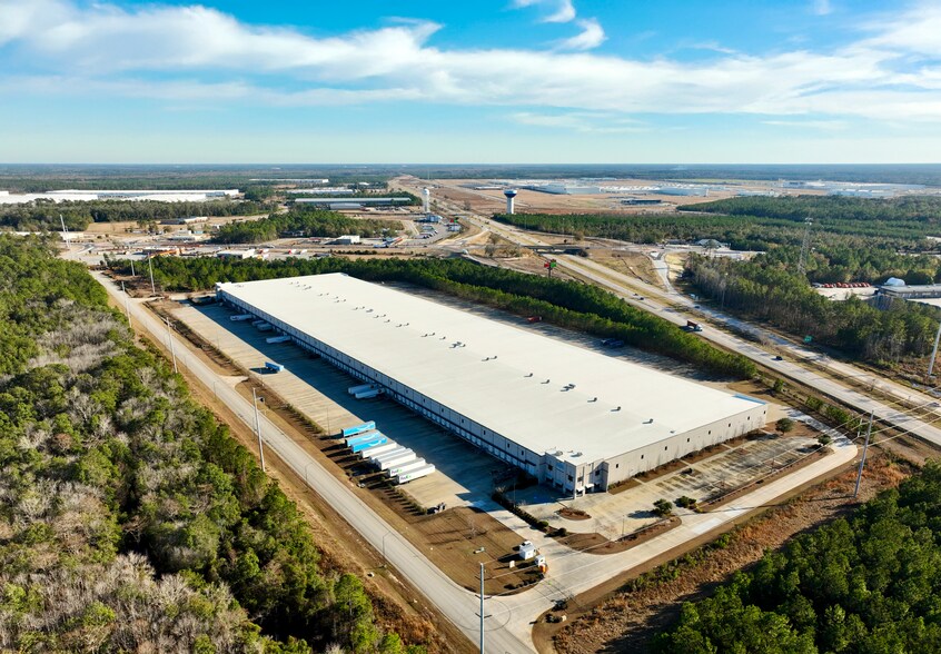 Primary Photo Of 951 Interstate Centre Blvd, Black Creek Distribution For Lease
