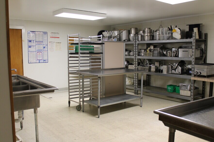 More Photos Of 1951 Indian Lake Rd, National City Restaurant For Sale