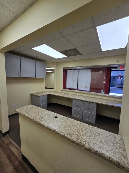 More Photos Of 6344 E Broadway Rd, Mesa Medical For Lease