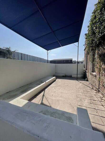 More Photos Of 2662-2684 Lacy St, Los Angeles Loft Creative Space For Lease