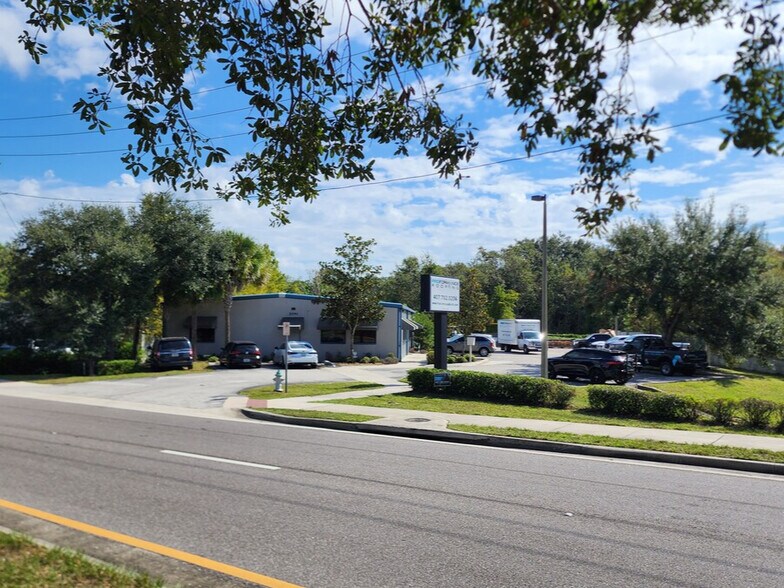 More Photos Of 2041 N Hiawassee Rd, Apopka Warehouse For Sale