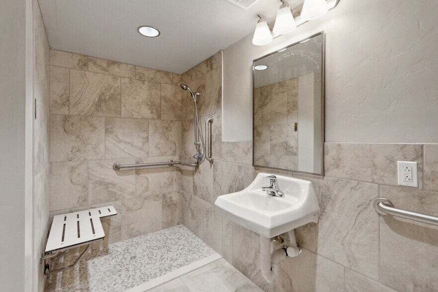 More Photos Of 1000 S Freeway, Tucson Rehabilitation Center For Sale