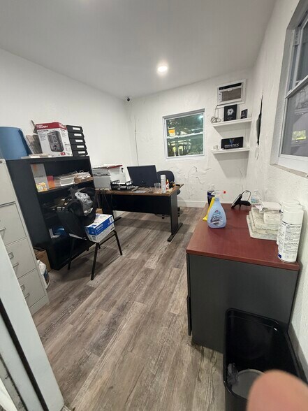 More Photos Of 14099 SE 44th Ave, Starke Distribution For Lease