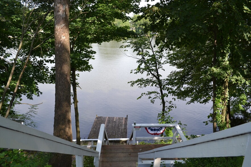 More Photos Of 2373 Untalulti Dr, Monticello Specialty For Sale