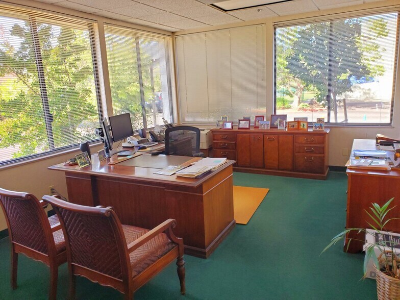 More Photos Of 300 Tamal Plz, Corte Madera Office Residential For Lease