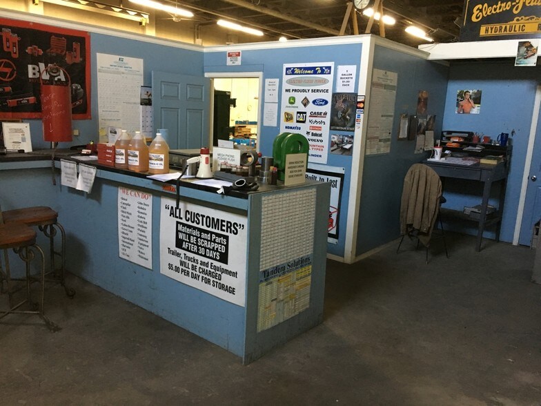 More Photos Of 4396-4398 Broadway St, Denver Manufacturing For Lease