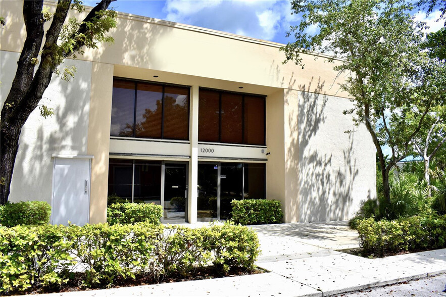 Primary Photo Of 12000-12163 SW 132nd Ct, Miami Light Distribution For Sale