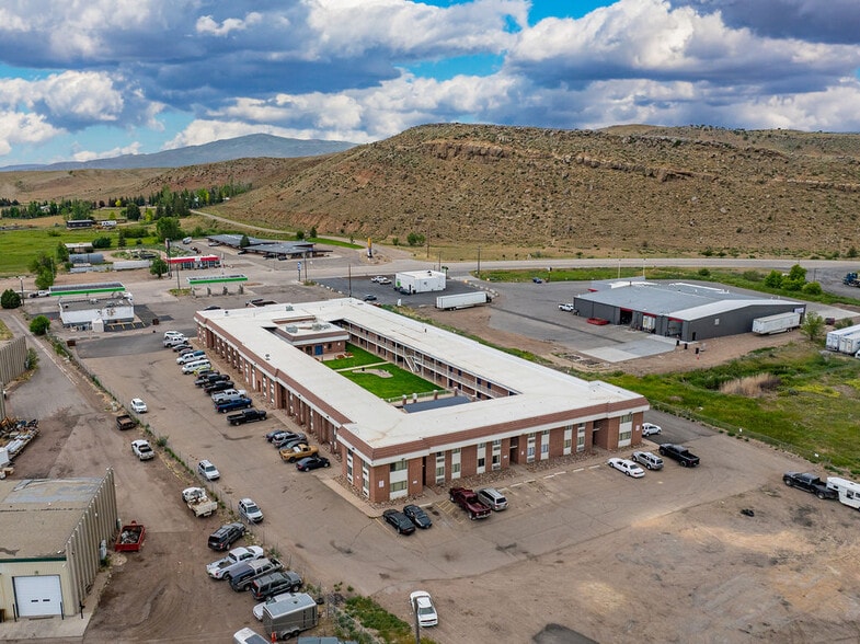 More Photos Of 261 Bear River Dr, Evanston Hotel For Sale