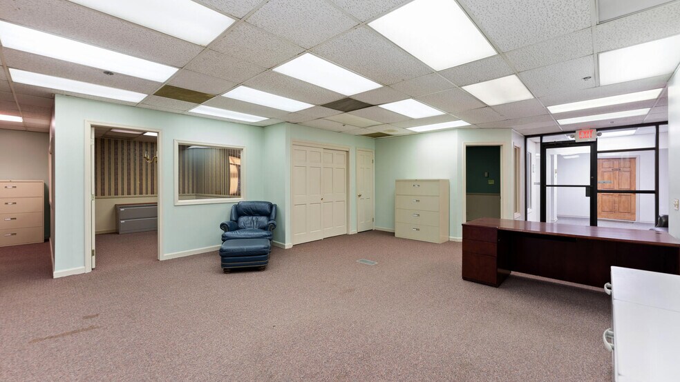 More Photos Of 672 Highway 202, Bridgewater Office For Sale