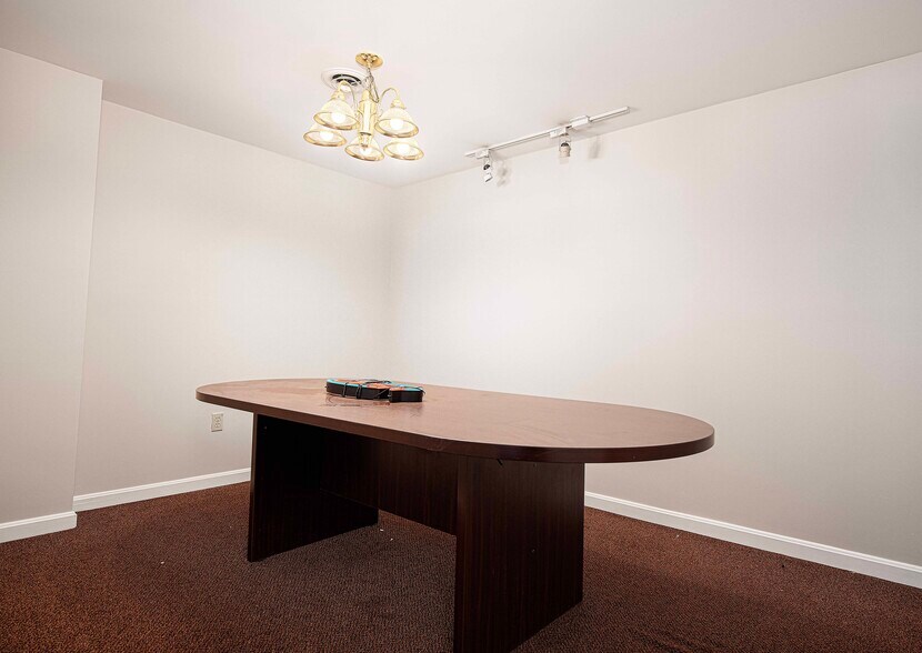 More Photos Of 2212-2214 Boston St, Baltimore Office Residential For Sale