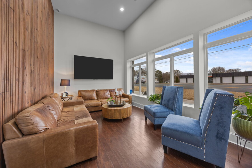 More Photos Of 1484 Dale Earnhardt Blvd, Kannapolis Freestanding For Lease