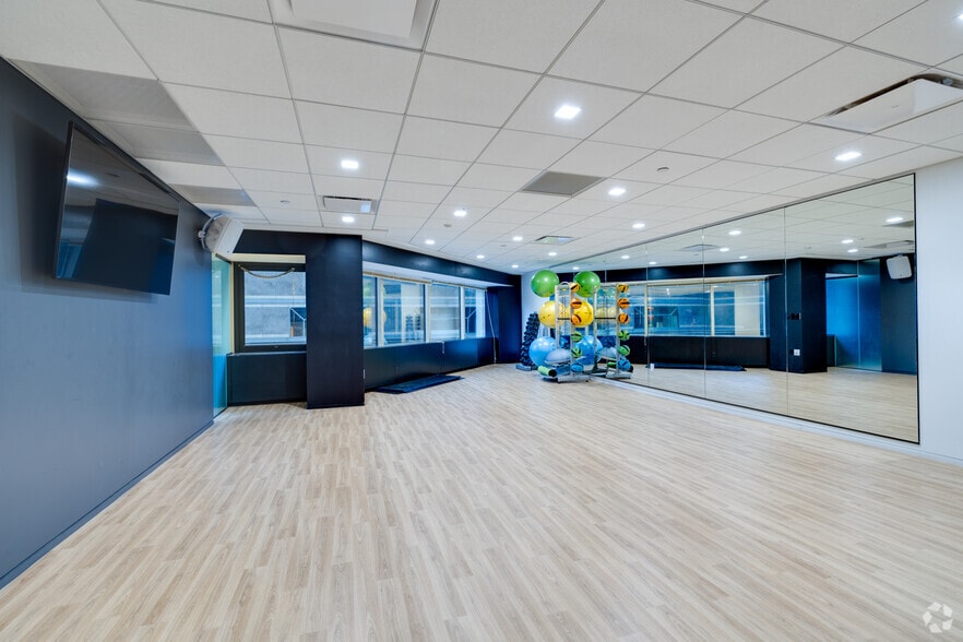 More Photos Of 1600 Market St, Philadelphia Office For Lease