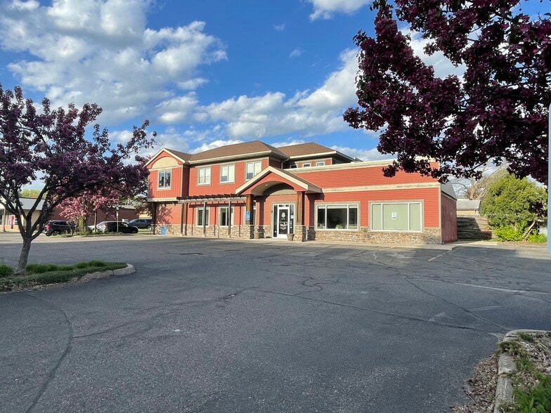 More Photos Of 730 Cleveland Ave S, Saint Paul Medical For Sale