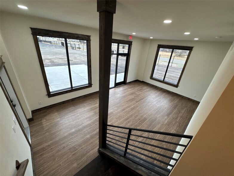 More Photos Of 2720 Ranger Hwy, Weatherford Light Distribution For Lease