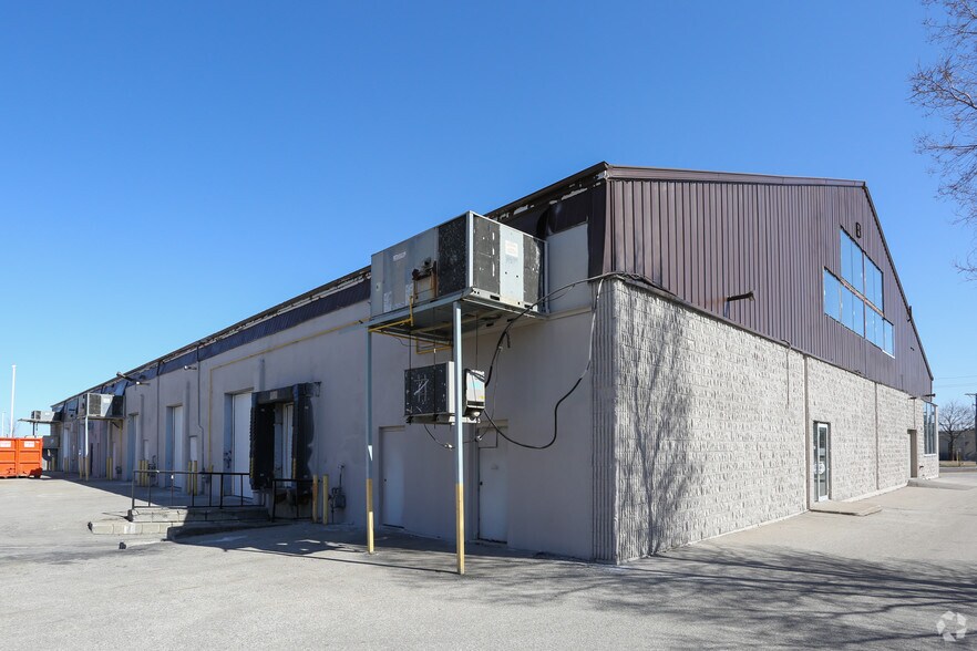 More Photos Of 4100 Chesswood Dr, Toronto Warehouse For Sale