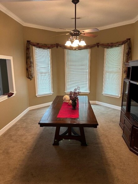 More Photos Of 309 N Lexington St, Manor Medical For Sale