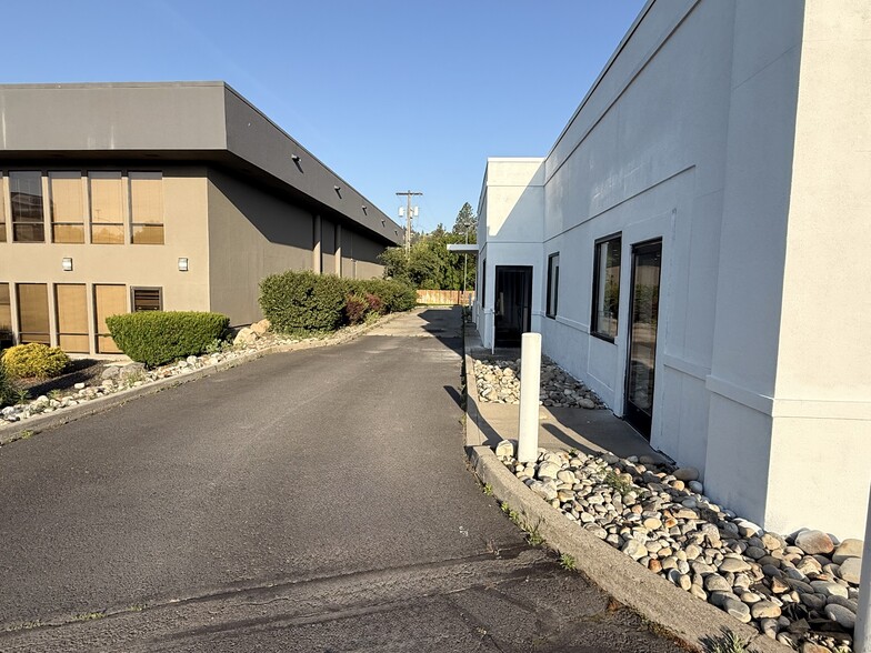 More Photos Of 9229 N Division St, Spokane Fast Food For Lease