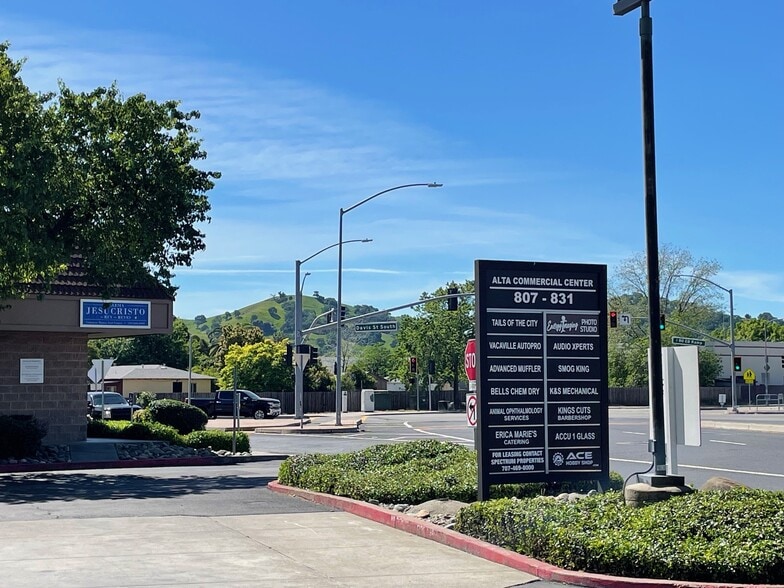 More Photos Of 807-831 Davis St, Vacaville Unknown For Lease