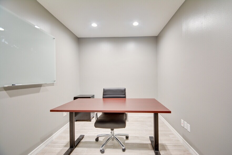 More Photos Of 26615 Oak Ridge Dr, The Woodlands Office For Lease