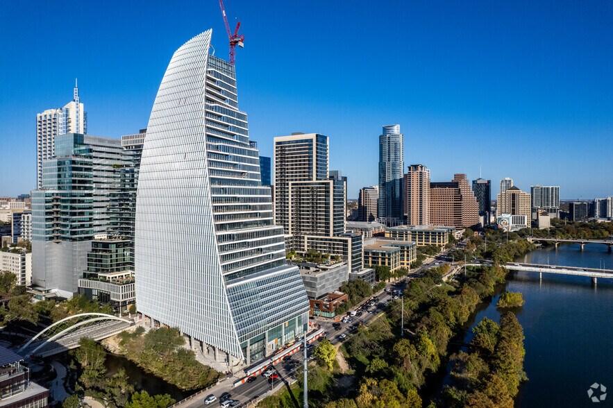 More Photos Of 601 W 2nd St, Austin Office For Lease