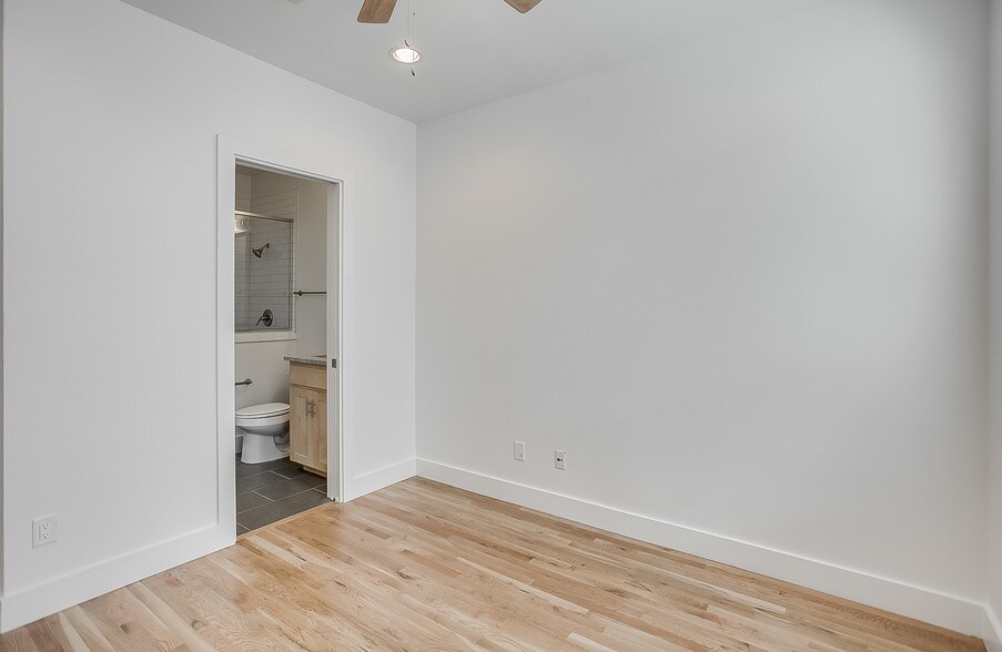 More Photos Of 4950 Cedar Springs Rd, Dallas Apartments For Sale