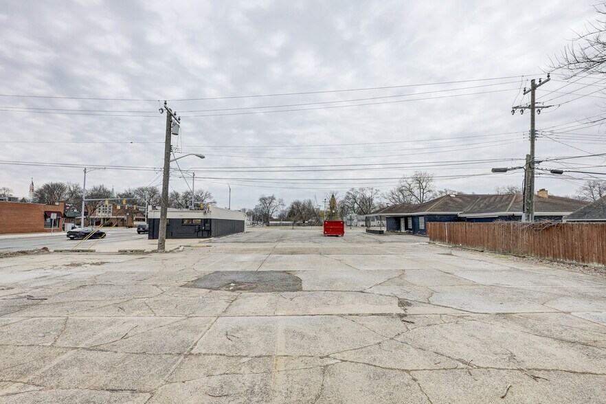 More Photos Of 23919 John R Rd, Hazel Park Freestanding For Sale