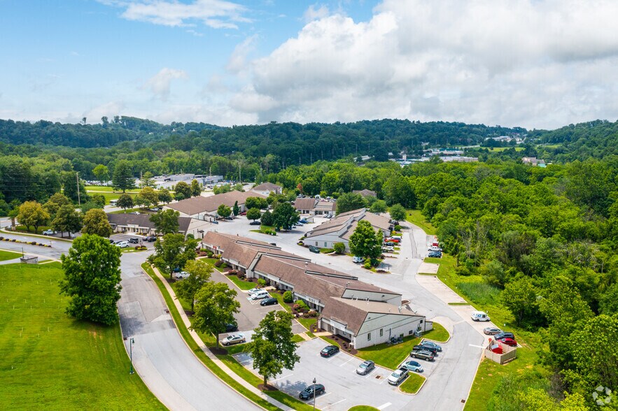 More Photos Of 4601 W Chester Pike, Newtown Square Office For Lease