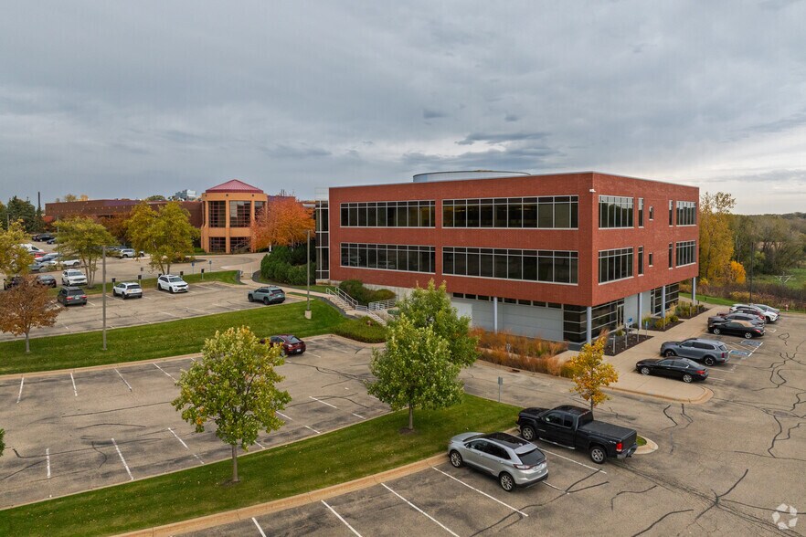 More Photos Of 10700 Bren Rd W, Minnetonka Manufacturing For Lease