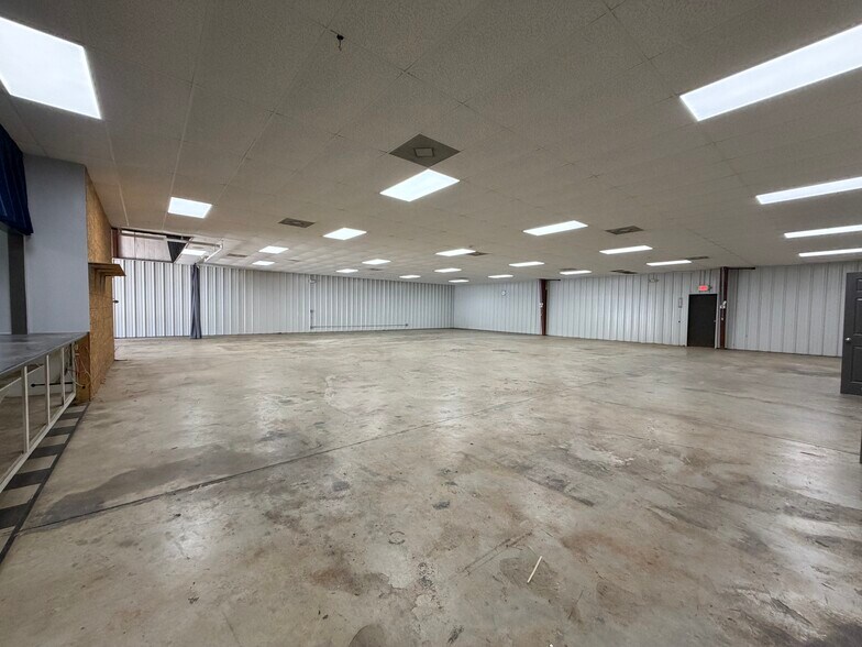 Primary Photo Of 5205 Old Buncombe Rd, Greenville Warehouse For Lease