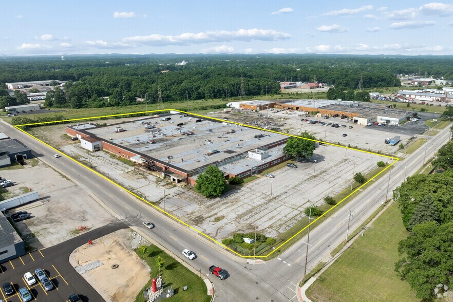 More Photos Of 1185 E Keating Ave, Muskegon Manufacturing For Sale