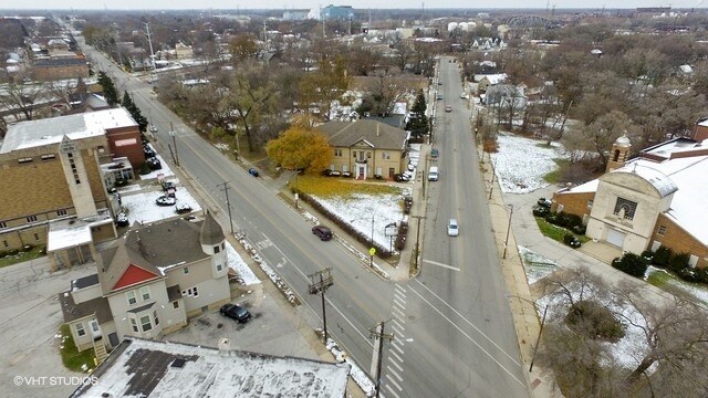 More Photos Of 310 E 137th St, Chicago Self Storage For Sale