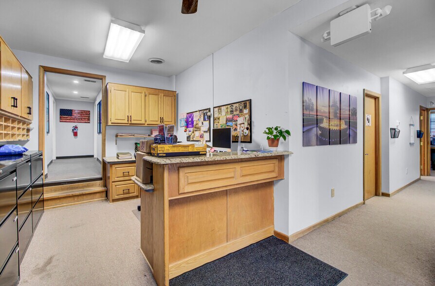 More Photos Of 3806-3816 Ladson Rd, Ladson Flex For Lease