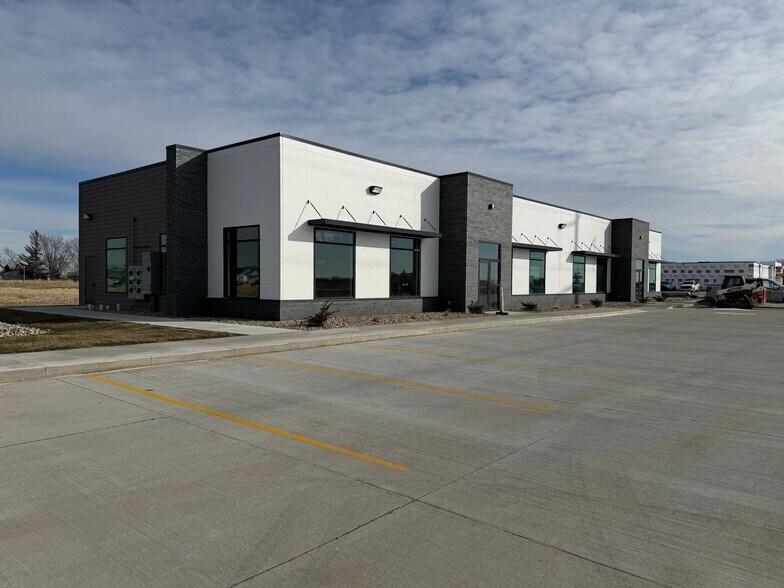 Primary Photo Of 2090 Old Highway 75, Sergeant Bluff Office For Lease