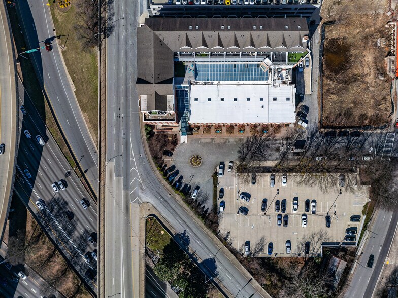 More Photos Of 1 Baltimore Pl NW, Atlanta Office For Lease