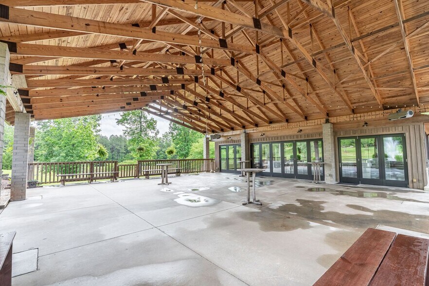 More Photos Of 1530 Buck Hill Rd, Ridgeway Industrial For Sale