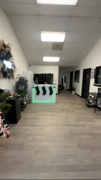 More Photos Of 1001-1043 Stine Rd, Bakersfield Medical For Sale