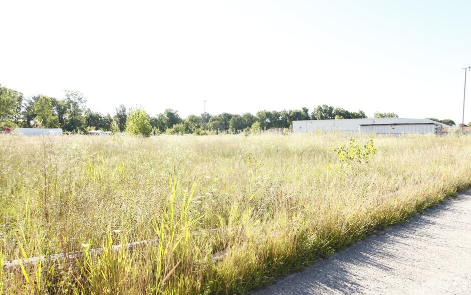 More Photos Of 1331 W Hill Rd, Flint Land For Sale