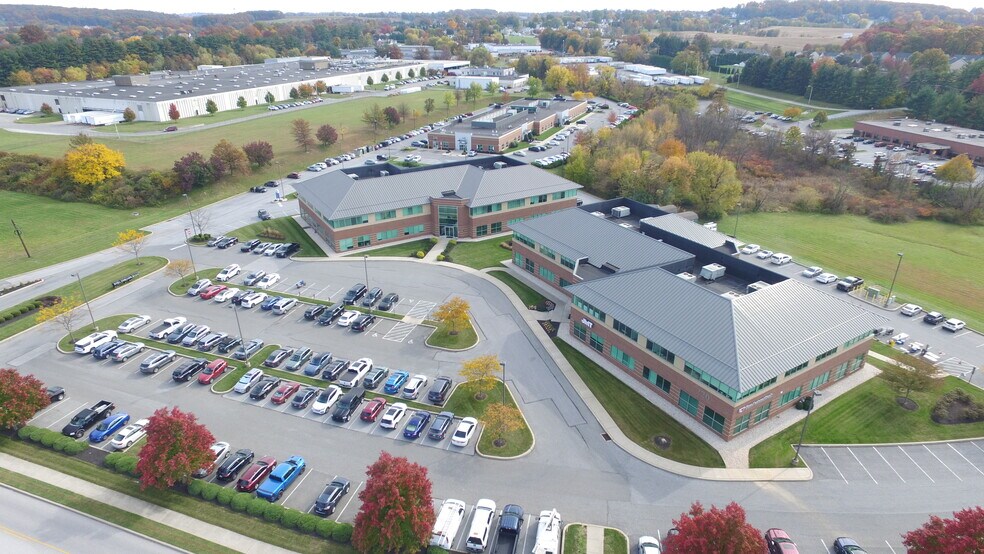 More Photos Of 220 Saint Charles Way, York Office For Lease