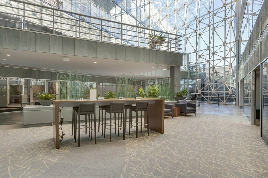 More Photos Of 7400 E Orchard Rd, Greenwood Village Office For Sale
