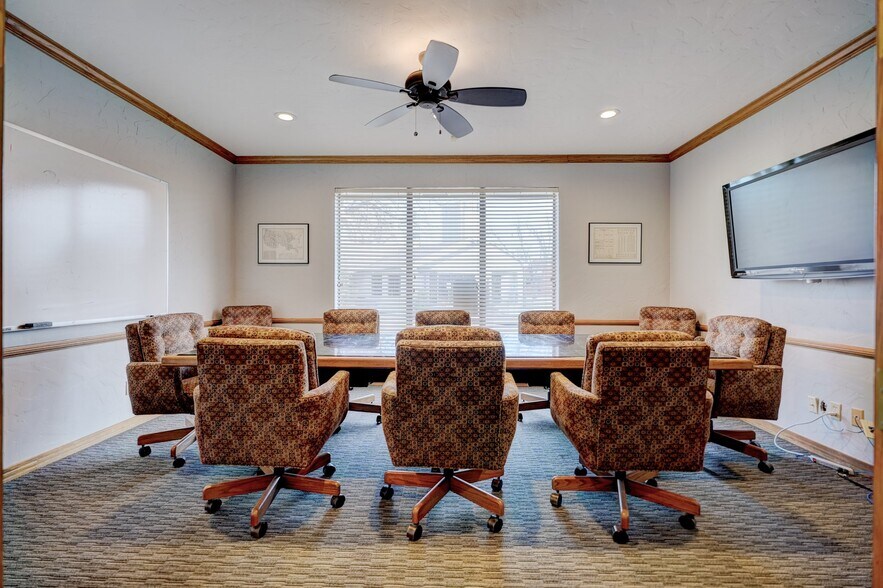 More Photos Of 4832 Richmond Square Dr, Oklahoma City Office For Sale