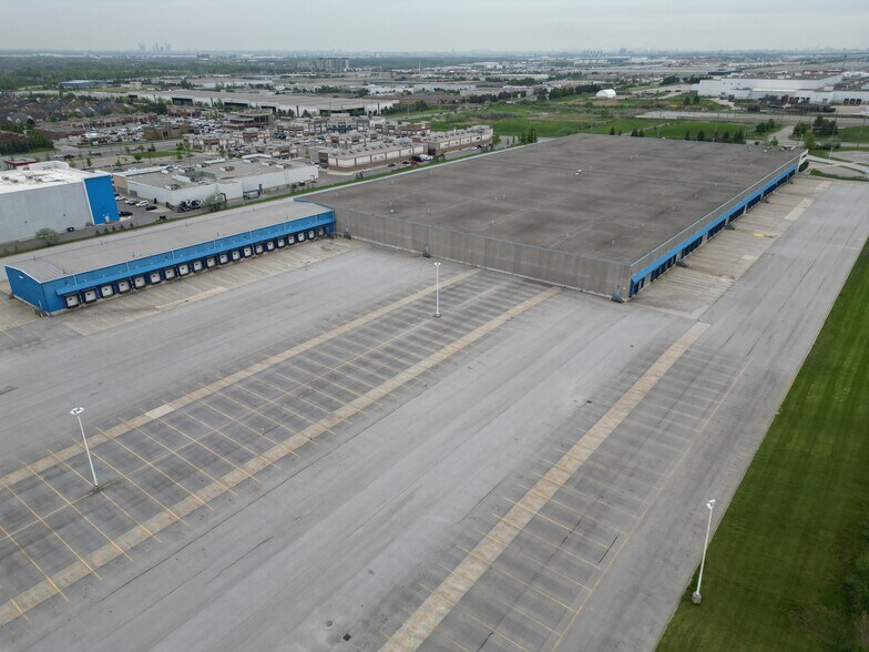 More Photos Of 2600 N Park Dr, Brampton Warehouse For Lease