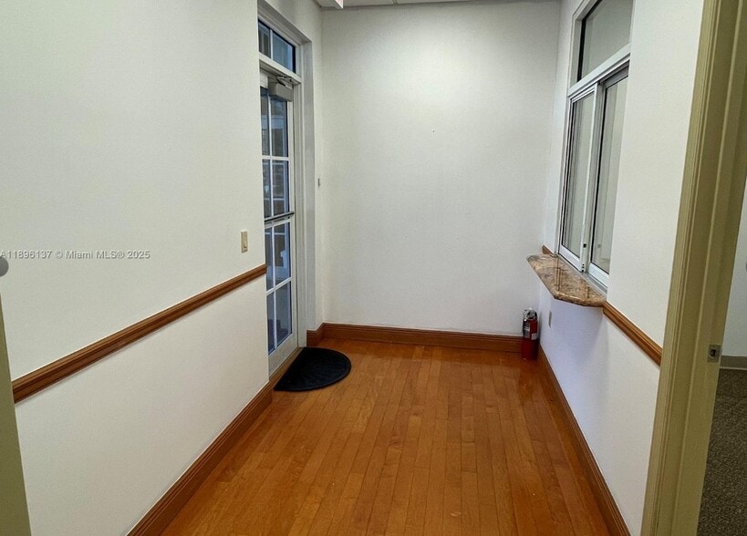 More Photos Of 5501 N University Dr, Coral Springs Office For Sale