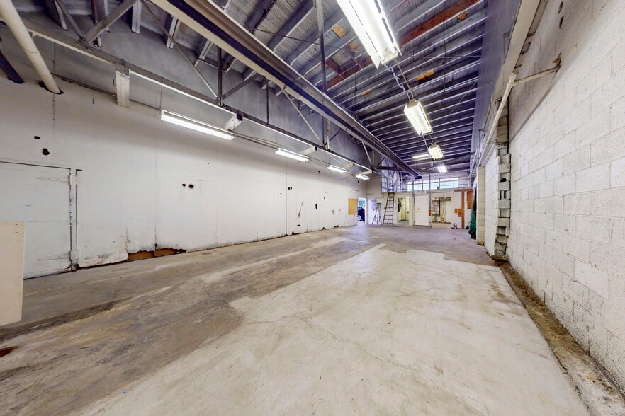 More Photos Of 301-303 Capitol Way N, Olympia Service For Sale