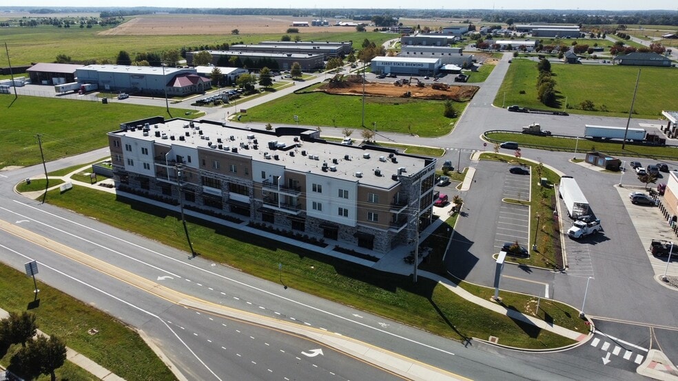 More Photos Of 103 Patriot Dr, Middletown Apartments For Lease